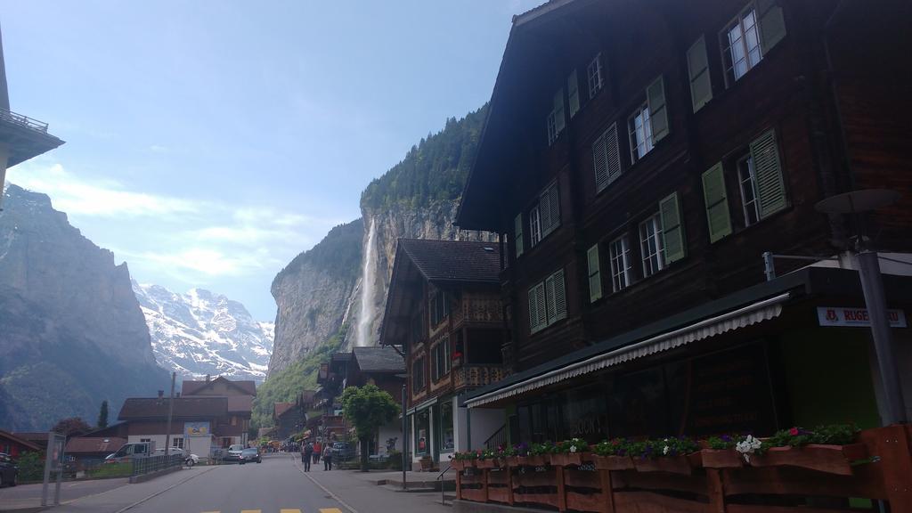 Base Cafe Leilighet Lauterbrunnen Eksteriør bilde